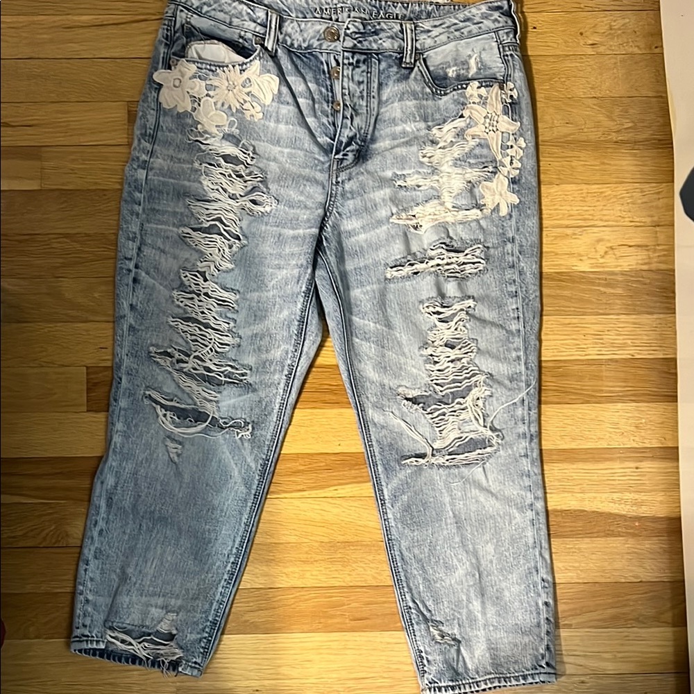 American Eagle Outfitters Blue Boyfriend Jeans Distressed Casual